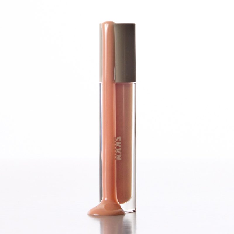 7.KKC 24 STILL LIFE LIPGLOSS NUDE04 2783 F 1x1 78d4909a 2eb5 40af aba2 497a1ff27027